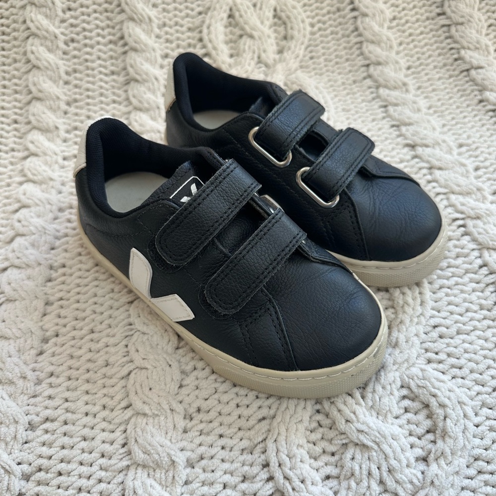 Veja Toddler Black Leather Esplar Velcro Sneakers